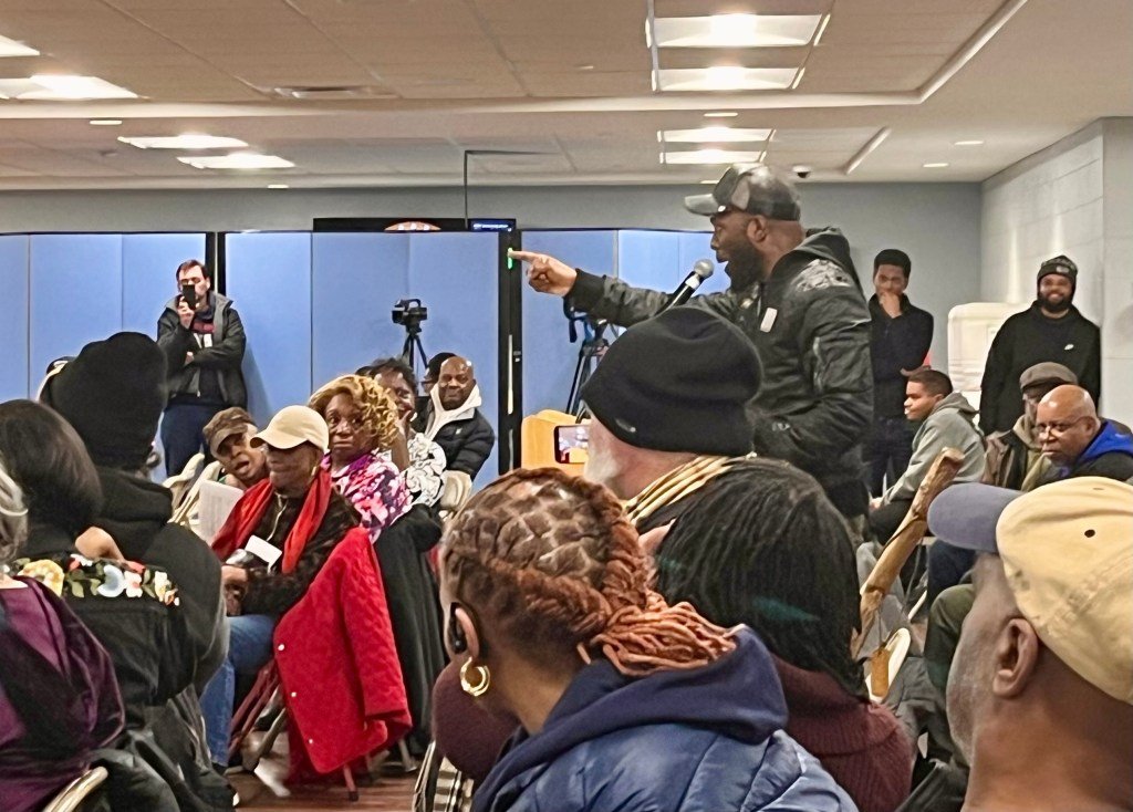 Thornton Township's first meeting is in controversy with new trustees