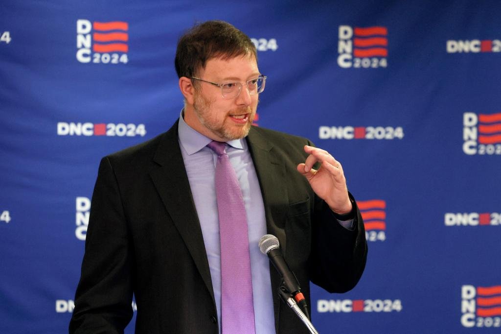 Democrats election of party leader in Ken Martin, Minnesota as Chairman of Democratic National Committee