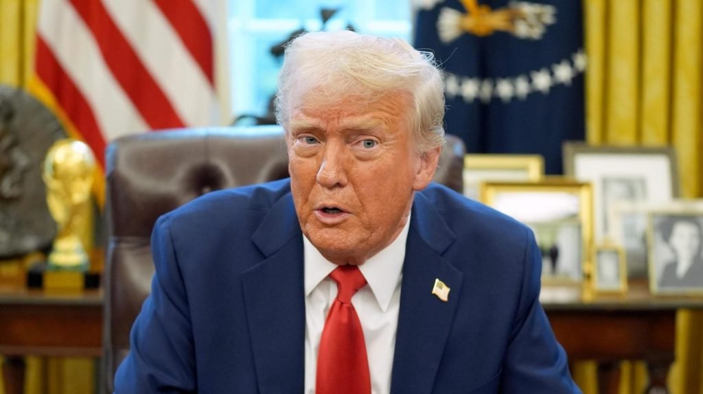 Donald Trump will be the first sitting president to attend Super Bowl