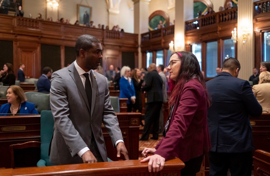 Expecting the rights of students of 'Trump Proof', Illinois MPs aim to eliminate police tickets in school