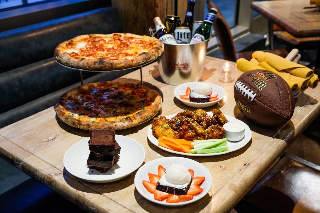 Super Bowl 2025: 41 Restaurant and Bar Special in Chikagolland